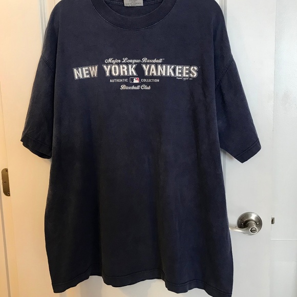 mens yankees t shirt
